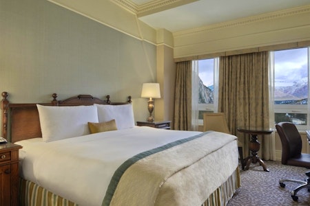Fairmont Mountain View Room